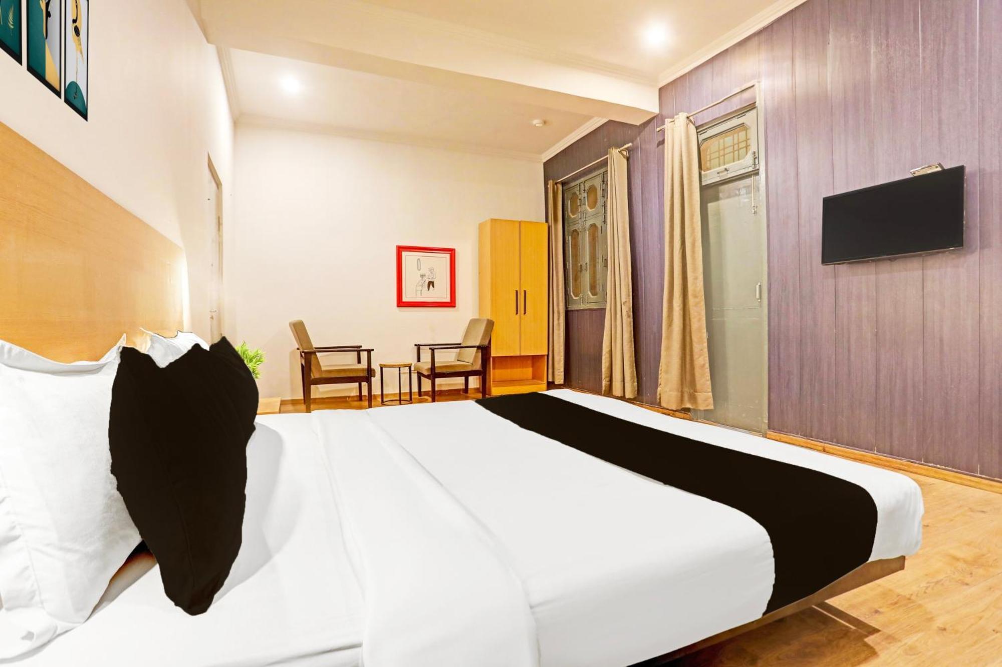 לקנאו Super Townhouse Vijay Khand Gomti Nagar מראה חיצוני תמונה